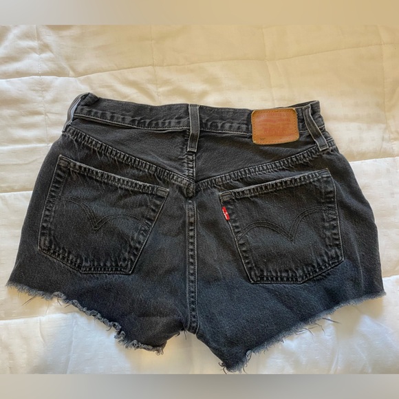 Levi 501 shorts - Picture 2 of 2
